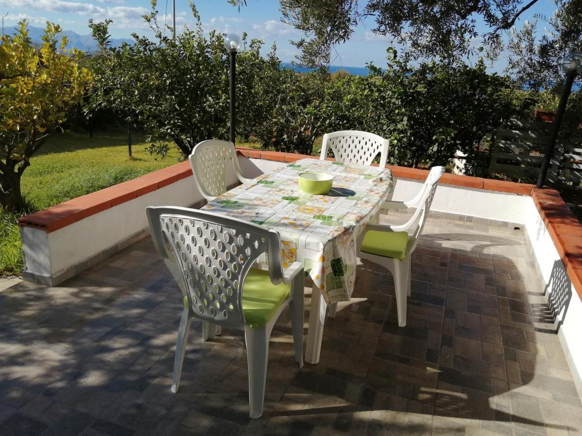 Casa Vacanze Daisy トラッペート エクステリア 写真